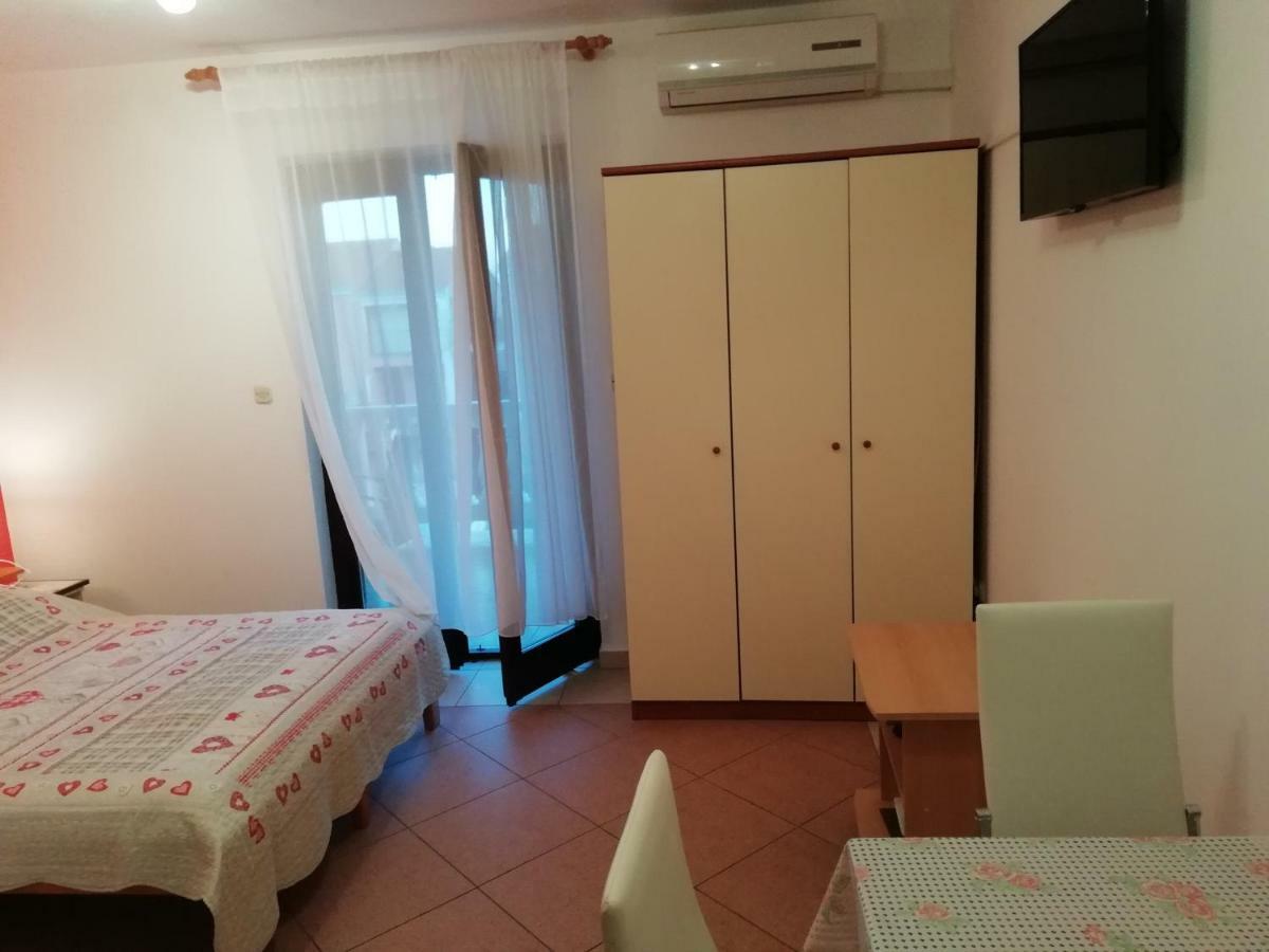 Apartment Plavia Biograd Biograd Na Moru Dış mekan fotoğraf